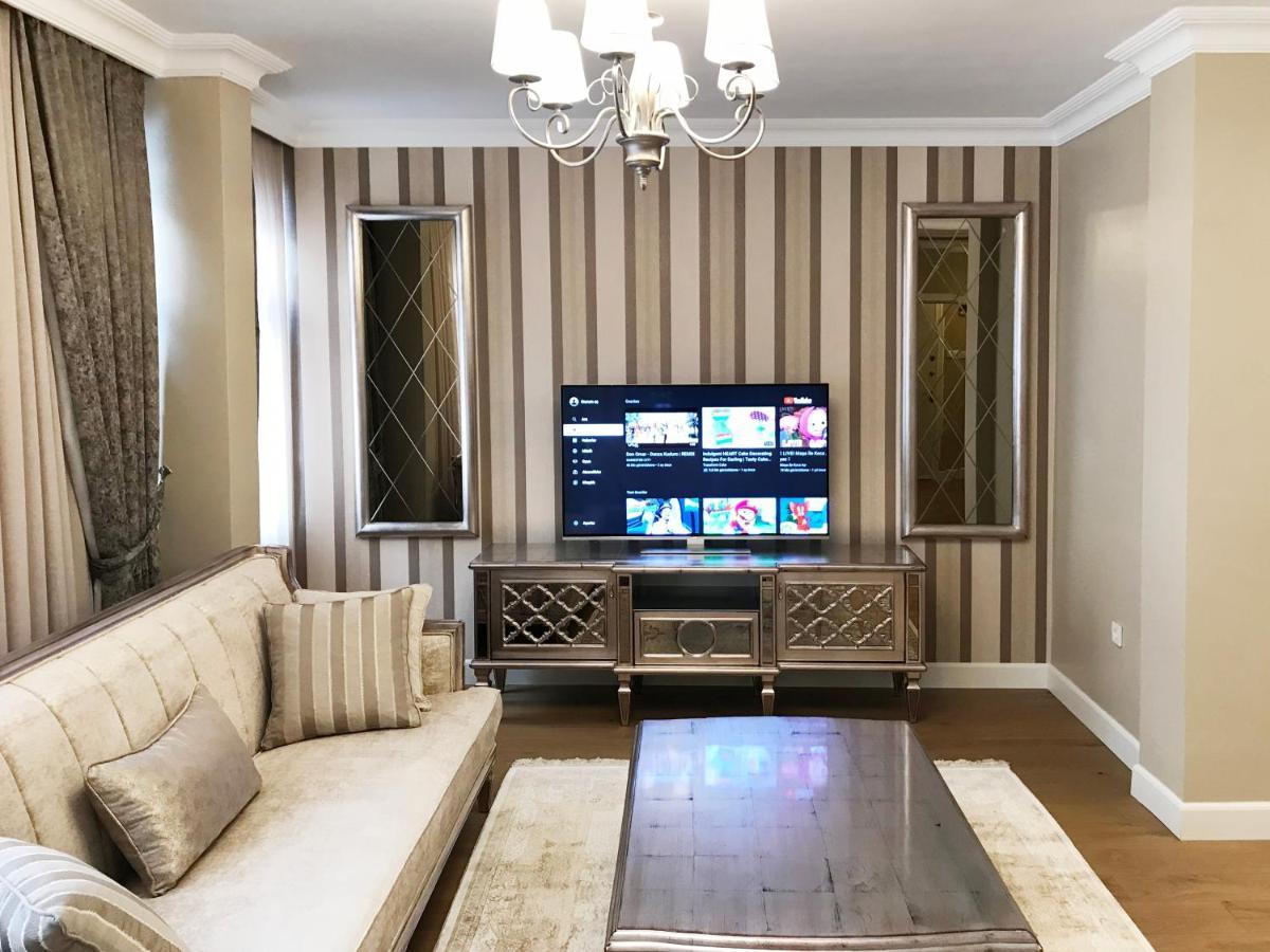My Fabulous Luxury Home. Historical Part Of The Istanbul Exterior foto
