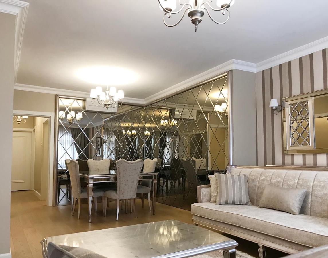My Fabulous Luxury Home. Historical Part Of The Istanbul Exterior foto
